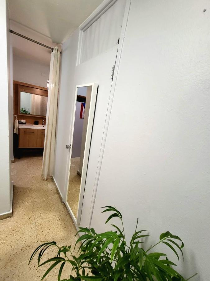 Charming Urban Apartment in San Juan Bagian luar foto