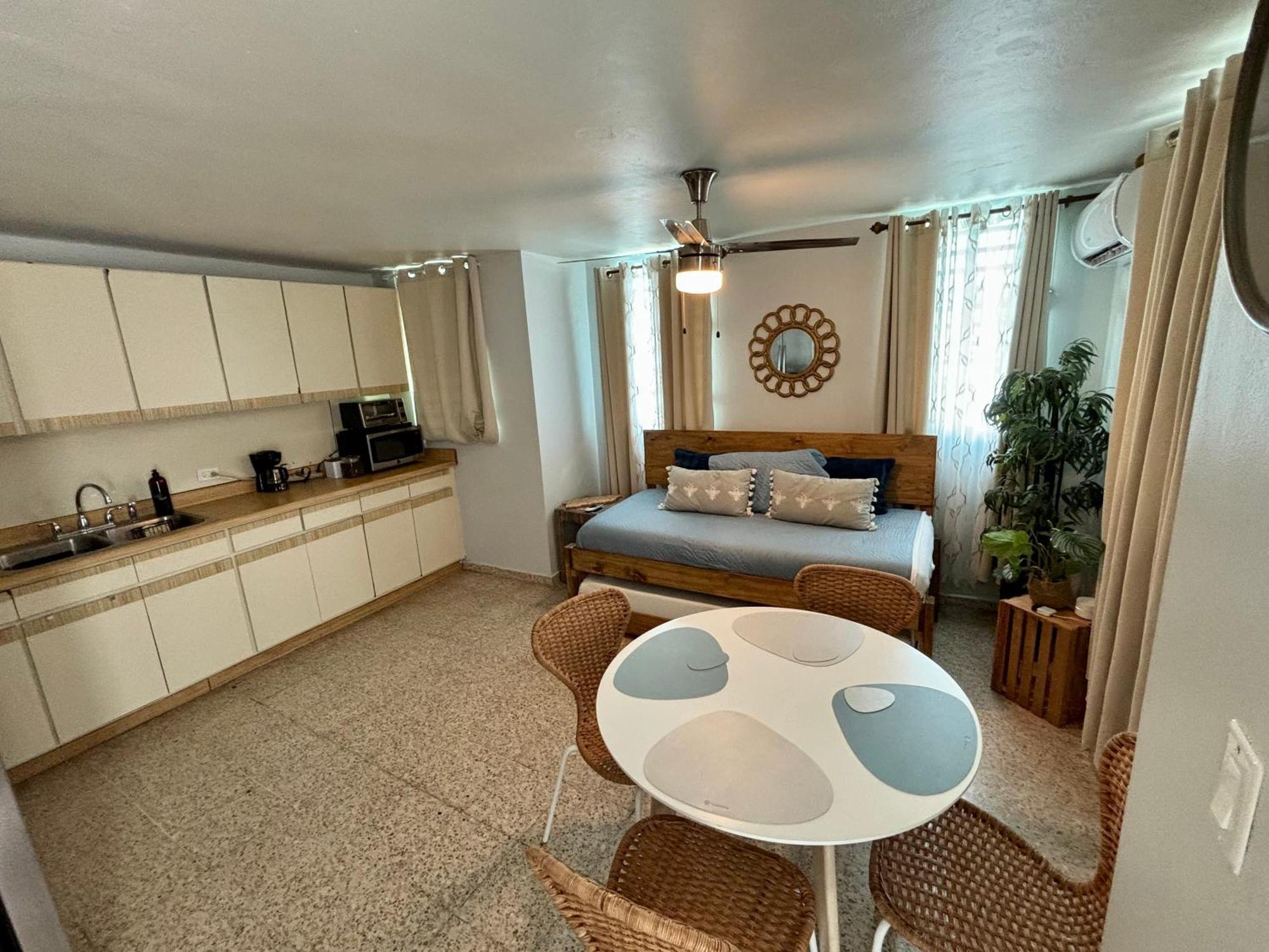 Charming Urban Apartment in San Juan Bagian luar foto